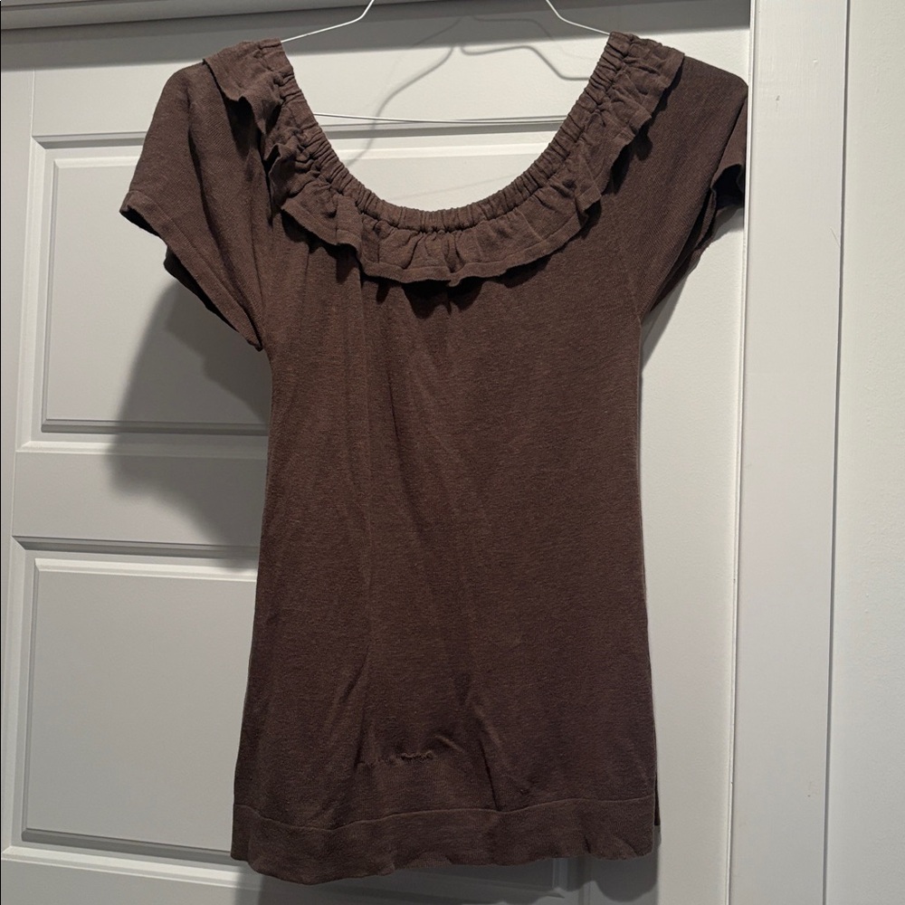 Banana republic factory brown ruffle short sleeve - Picture 3 of 8